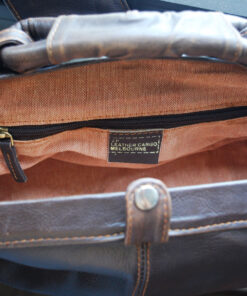 Túi da thật màu nâu phong cách vintage kiểu dáng doctor bag.