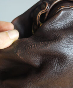 Túi da thật màu nâu phong cách vintage kiểu dáng doctor bag.